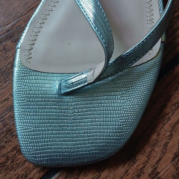 BP Talon Metallic Blue Thomg Sandals Shoes 11 - Picture 5 of 8